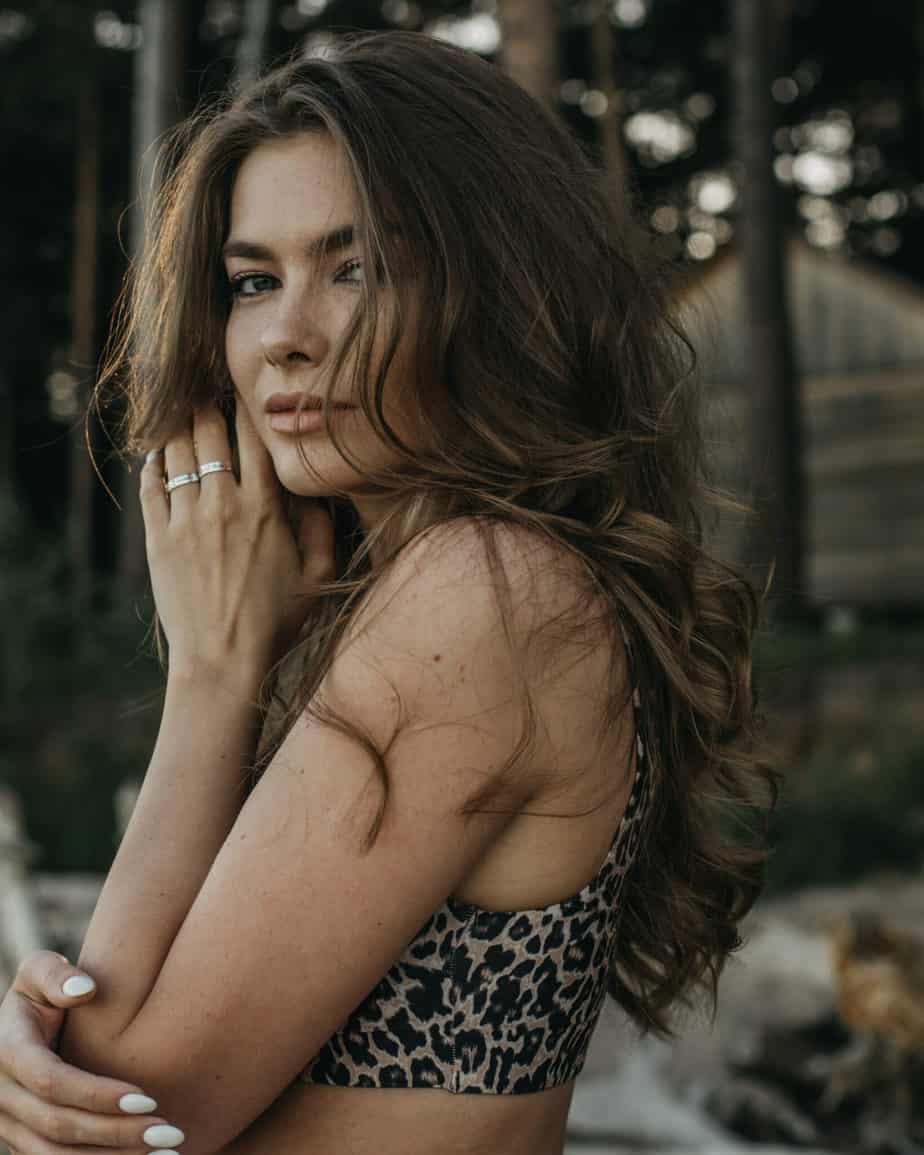 How to Make Wavy Hair Curly 11 Ways to Do it (2024) Curly Girly Says